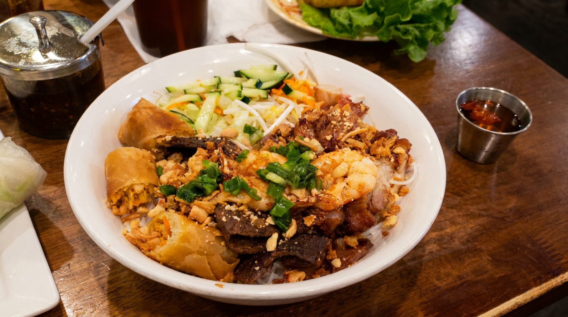 Bún thịt nướng