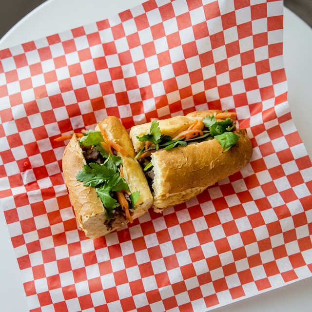 Grilled Beef Bánh Mì
